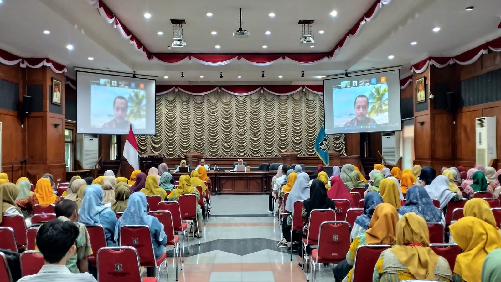 gambar berita